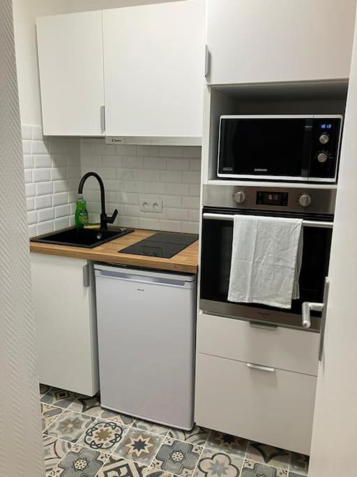 Studio Cosy 12 Min Arc De Triomphe Leilighet Rueil-Malmaison Eksteriør bilde